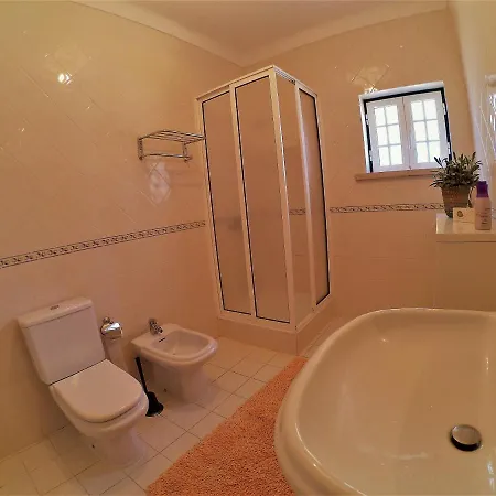 Maison Vingt-cinq Salir de Matos