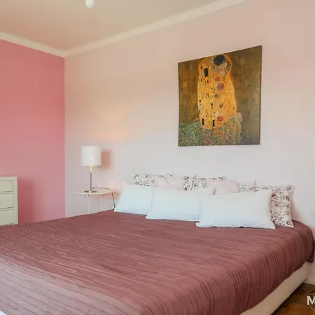 Maison Vingt-cinq Salir de Matos
